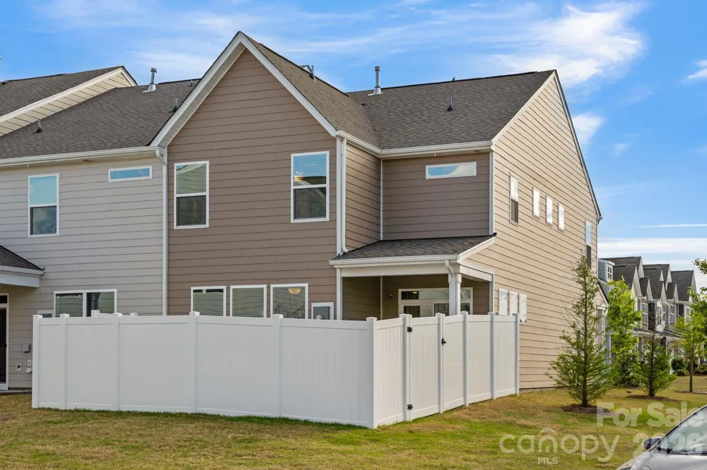6211 Nandina Drive Harrisburg, NC 28075