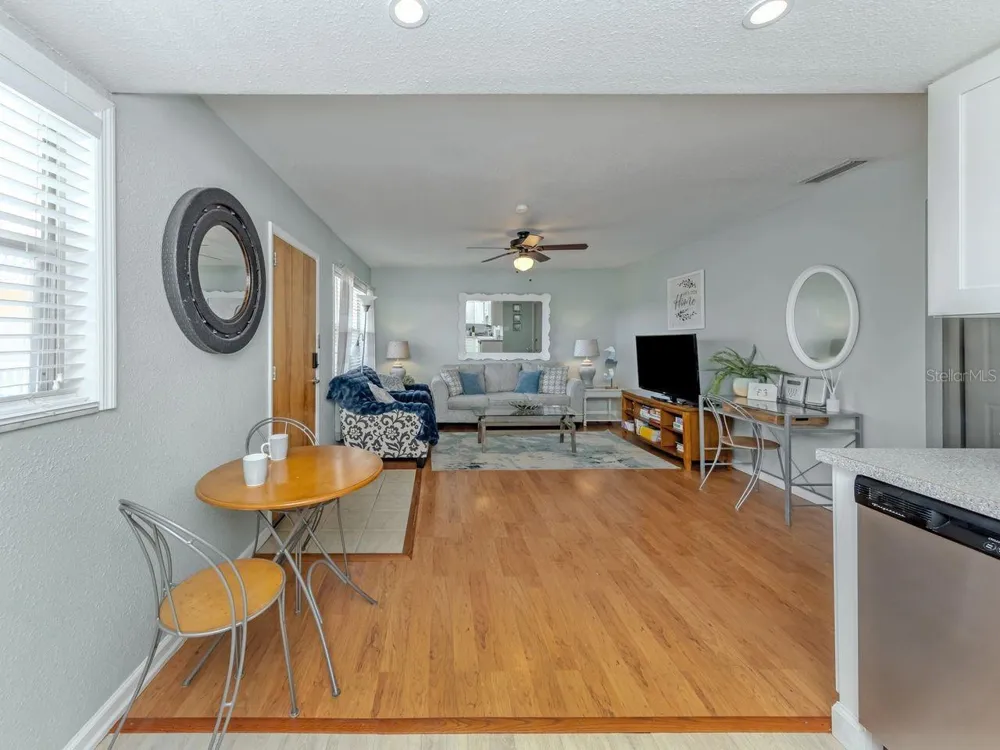 400 BASE AVENUE E #227 Venice, FL 34285