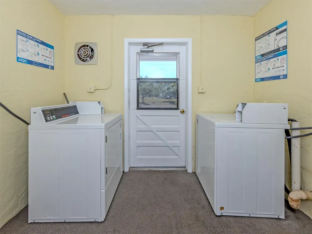 400 BASE AVENUE E #227 Venice, FL 34285