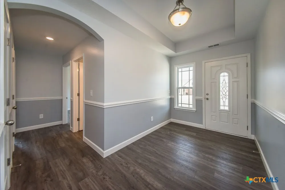 183 Lost Maples Way Marion, TX 78124