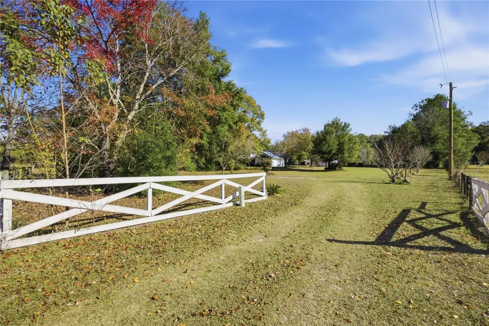 18004 NW 55TH PLACE Alachua, FL 32615