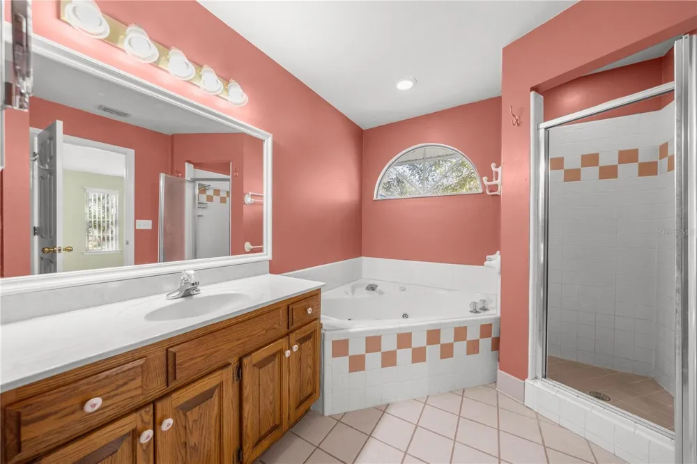18004 NW 55TH PLACE Alachua, FL 32615