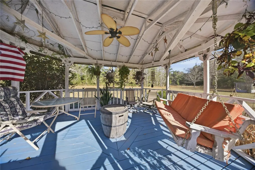 18004 NW 55TH PLACE Alachua, FL 32615