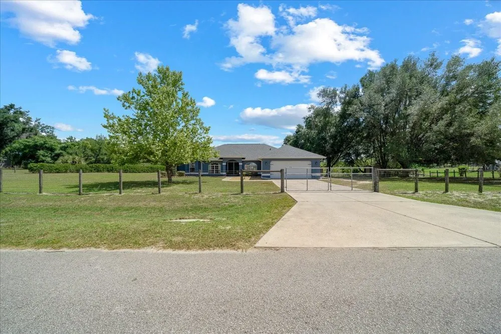 11985 SE 123RD AVENUE Ocklawaha, FL 32179