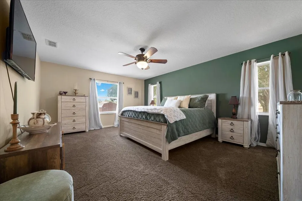 11985 SE 123RD AVENUE Ocklawaha, FL 32179