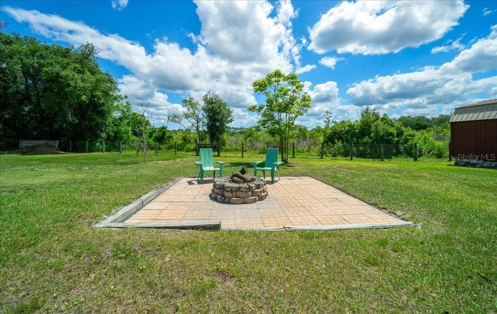 11985 SE 123RD AVENUE Ocklawaha, FL 32179
