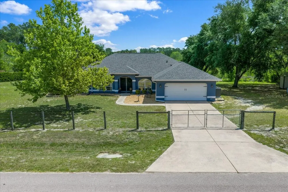 11985 SE 123RD AVENUE Ocklawaha, FL 32179
