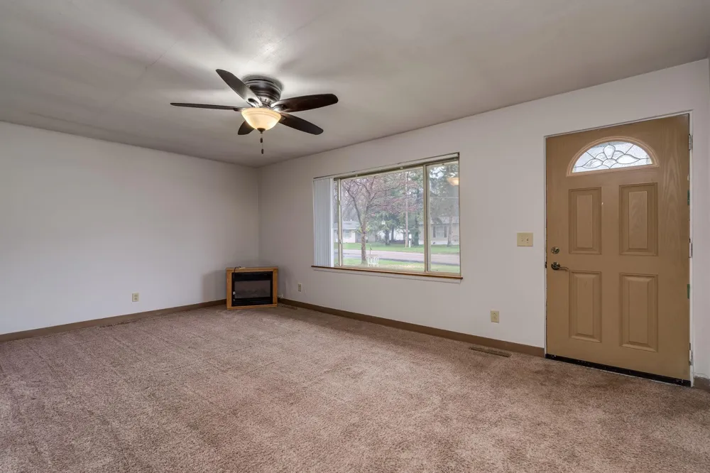 117 Jay Street Le Sueur, MN 56058