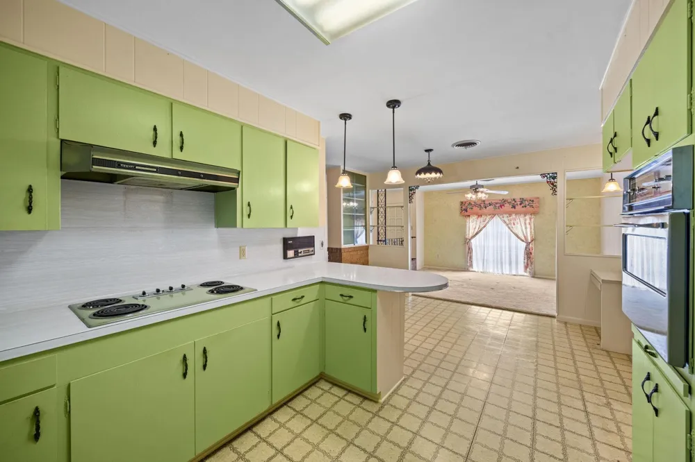 182 Lakeview 2 Road El Campo, TX 77437