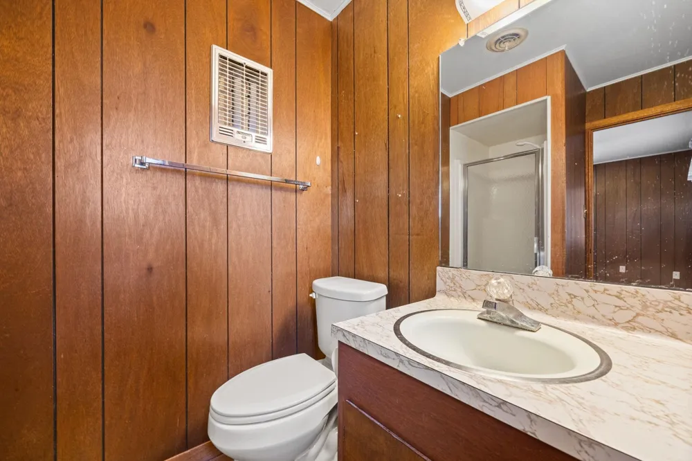 182 Lakeview 2 Road El Campo, TX 77437