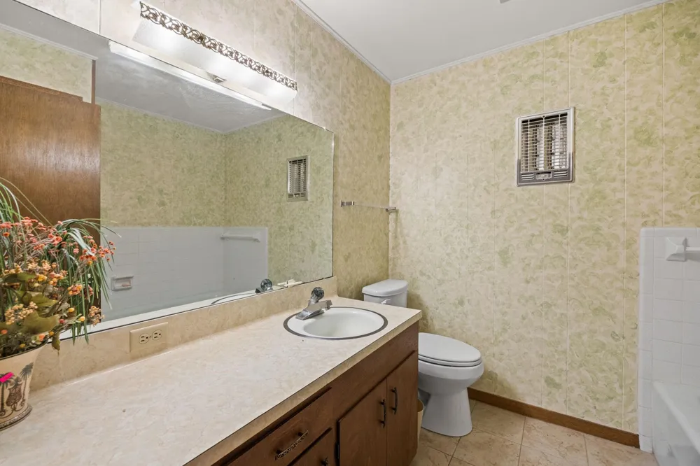 182 Lakeview 2 Road El Campo, TX 77437