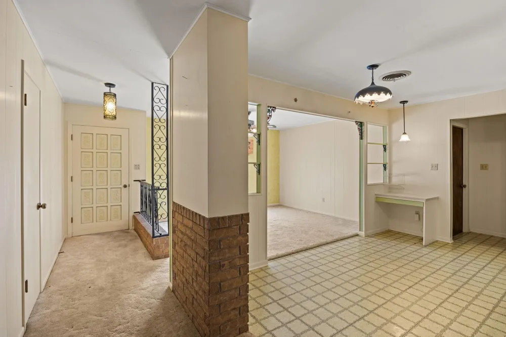 182 Lakeview 2 Road El Campo, TX 77437