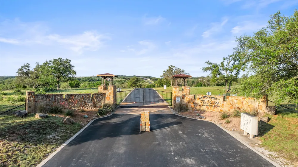 3 Vista Ridge Drive Round Mountain, TX 78663
