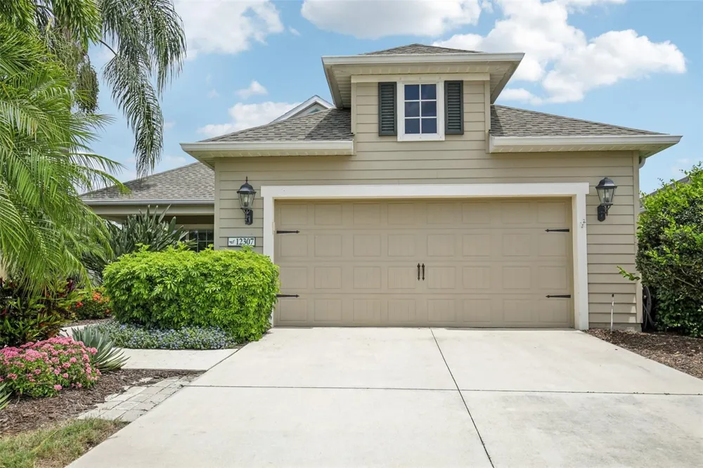 12307 WHISPER LAKE DRIVE Bradenton, FL 34211