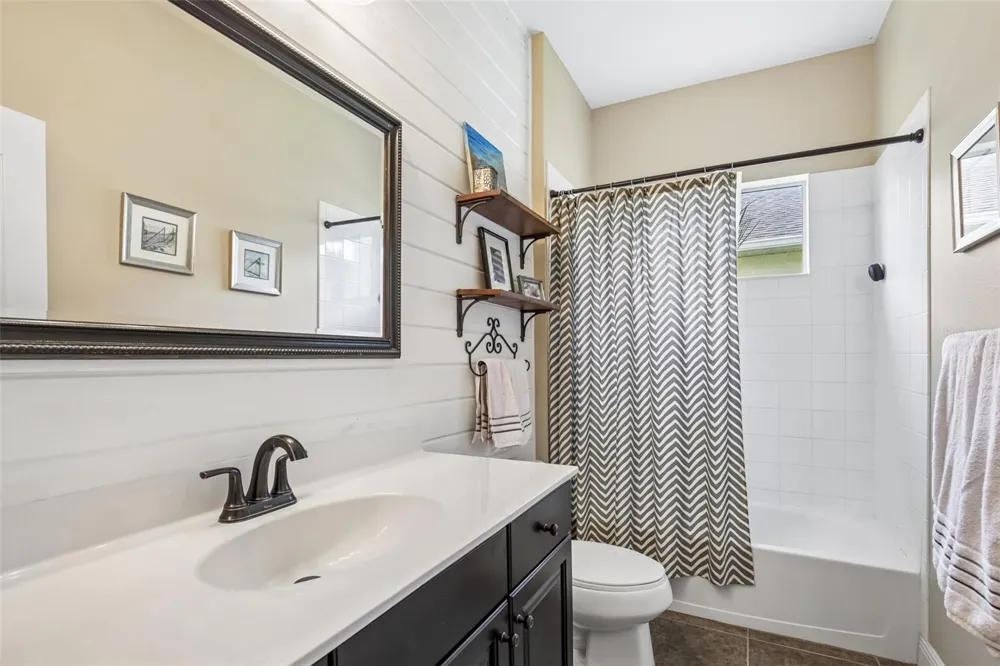 12307 WHISPER LAKE DRIVE Bradenton, FL 34211