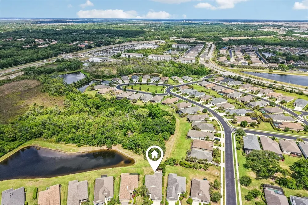 12307 WHISPER LAKE DRIVE Bradenton, FL 34211