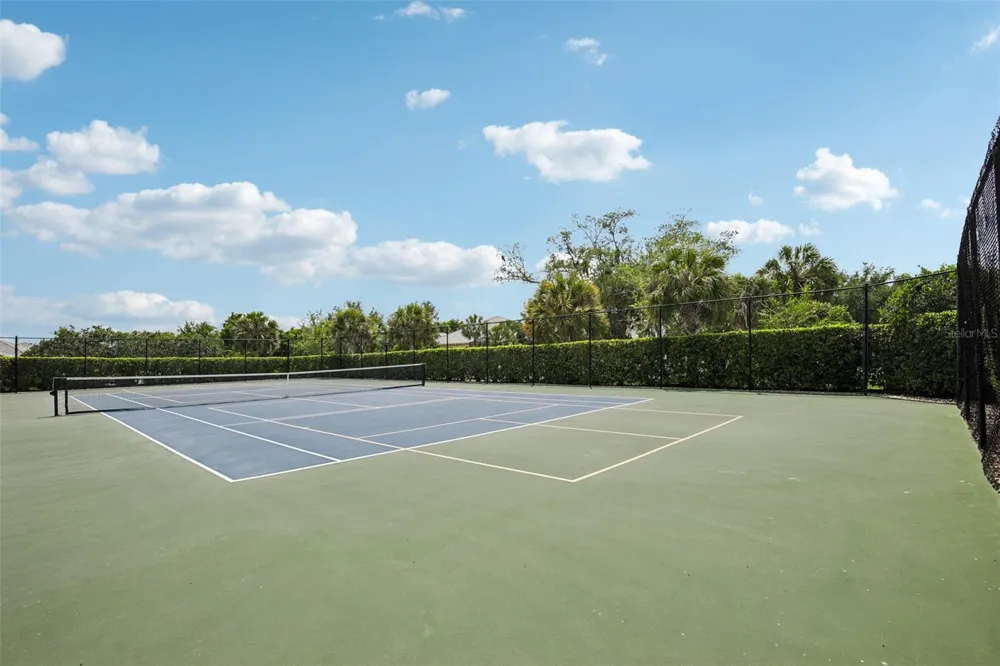 12307 WHISPER LAKE DRIVE Bradenton, FL 34211