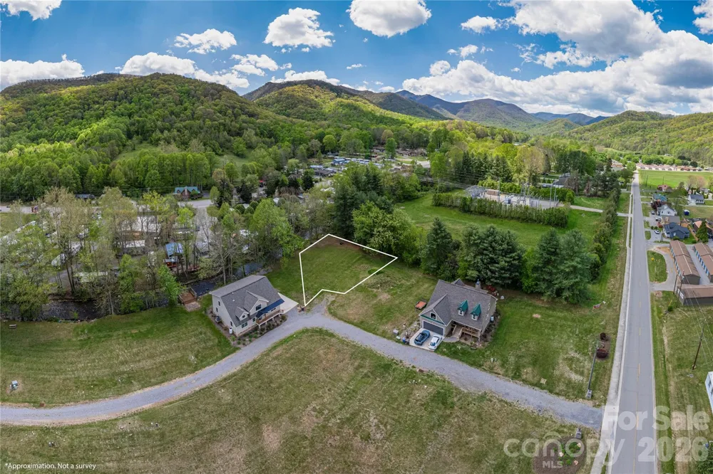 500 Sophie Road Maggie Valley, NC 28751