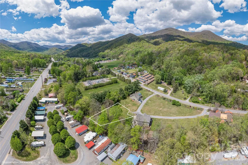 500 Sophie Road Maggie Valley, NC 28751