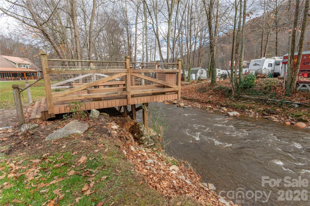 500 Sophie Road Maggie Valley, NC 28751