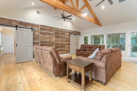 610 Private Road 5130