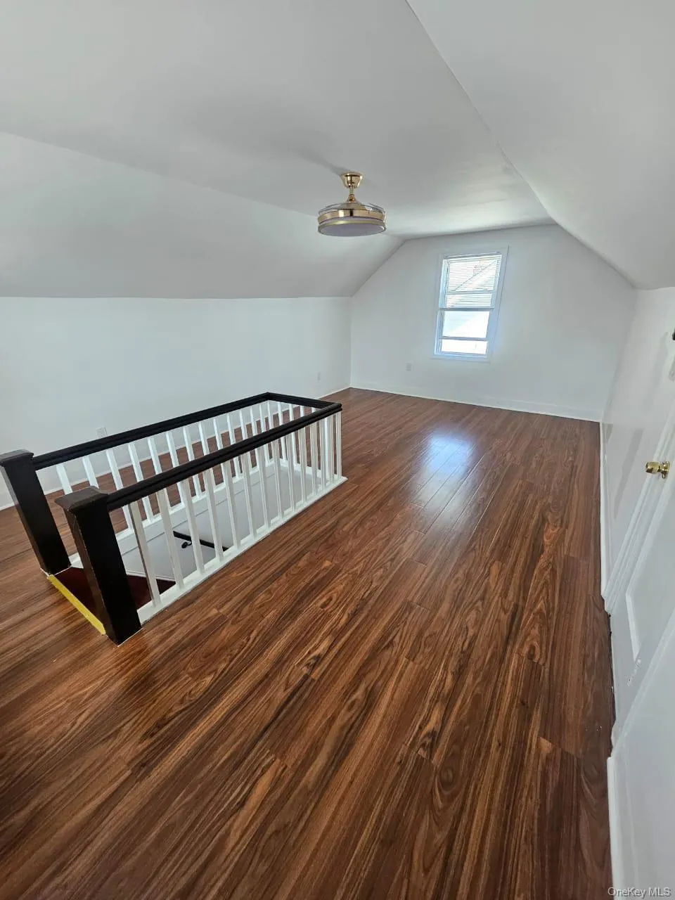 192-23 116th Road Saint Albans, NY 11412