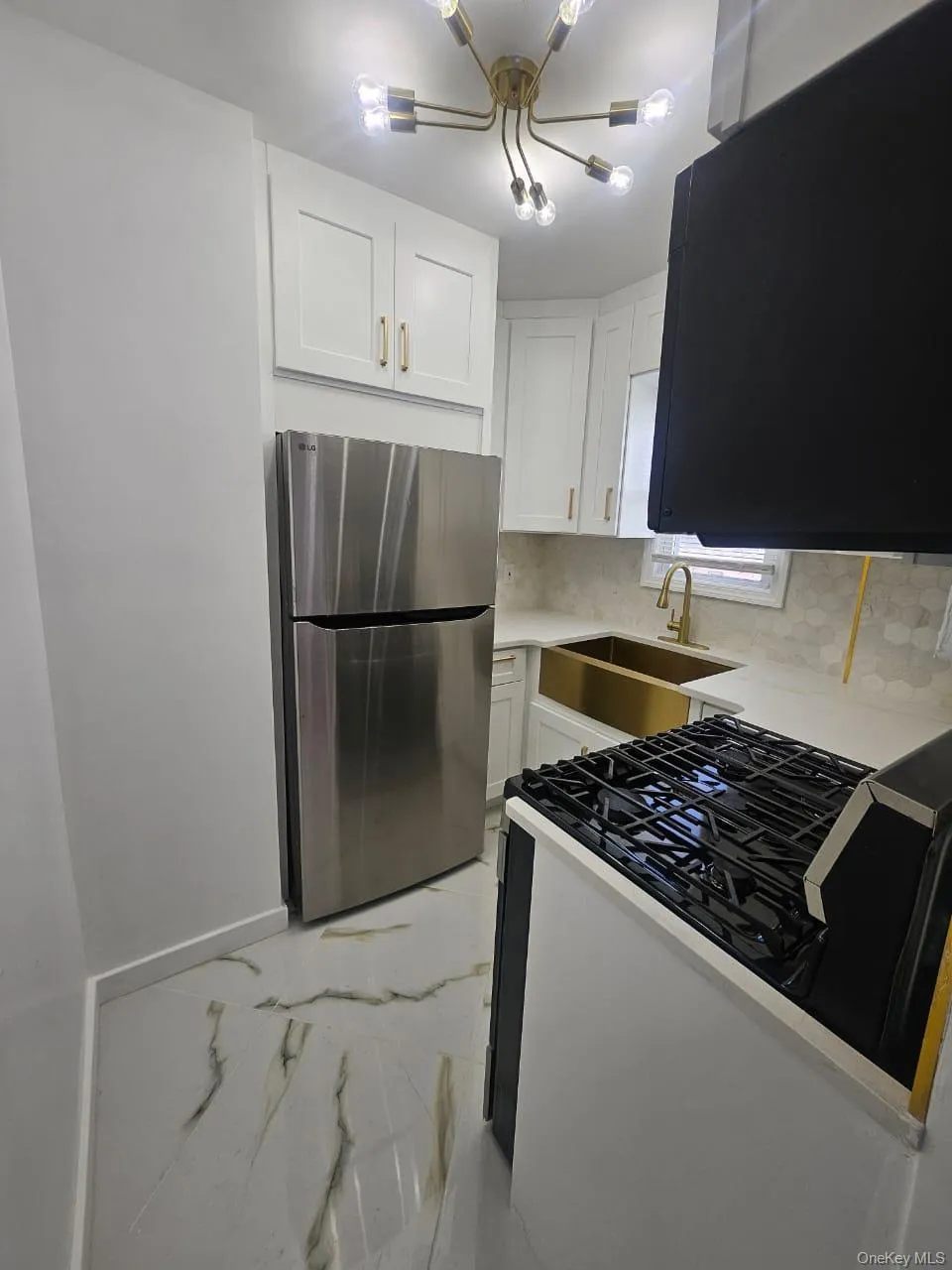 192-23 116th Road Saint Albans, NY 11412