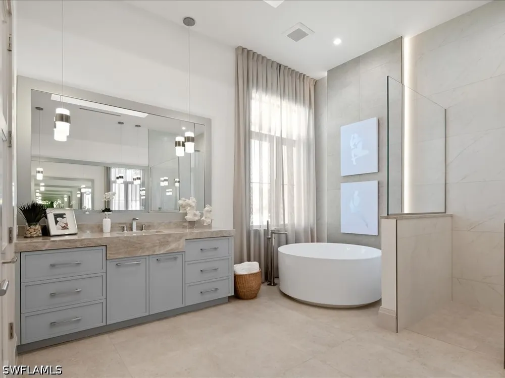 Daniels Road Naples, FL 34109
