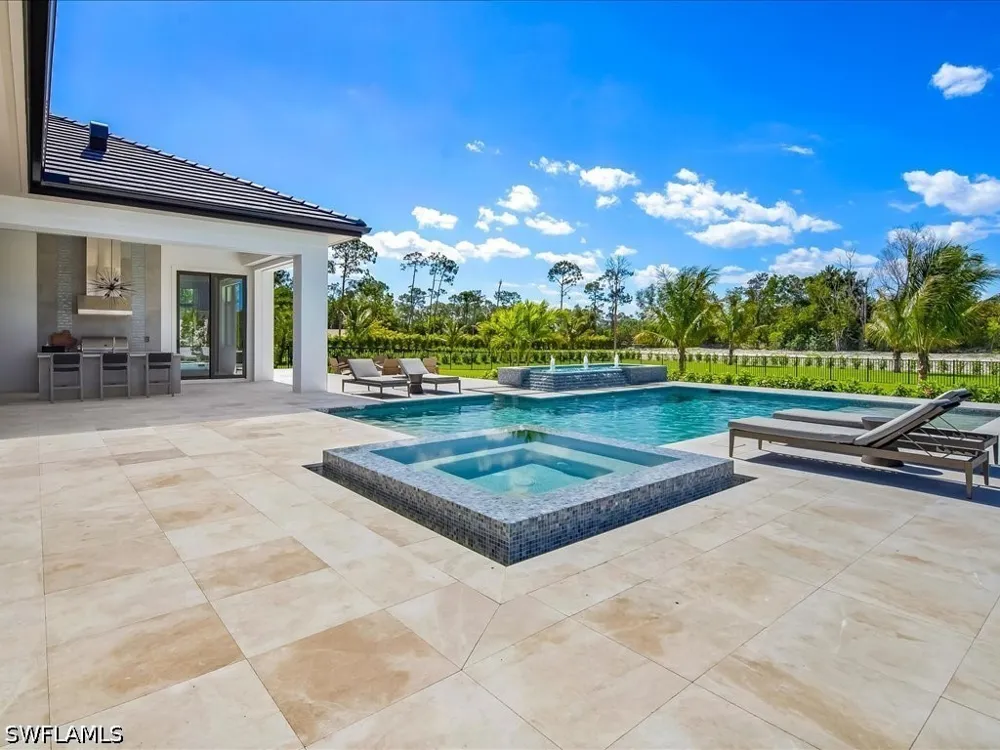Daniels Road Naples, FL 34109