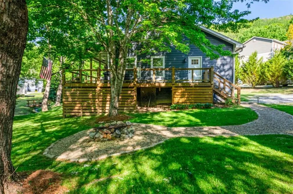 45 Hall Lane Clayton, GA 30525
