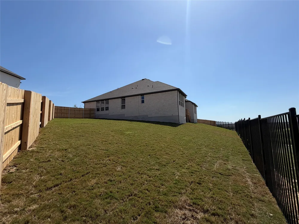 101 Uphill Drive Liberty Hill, TX 78642