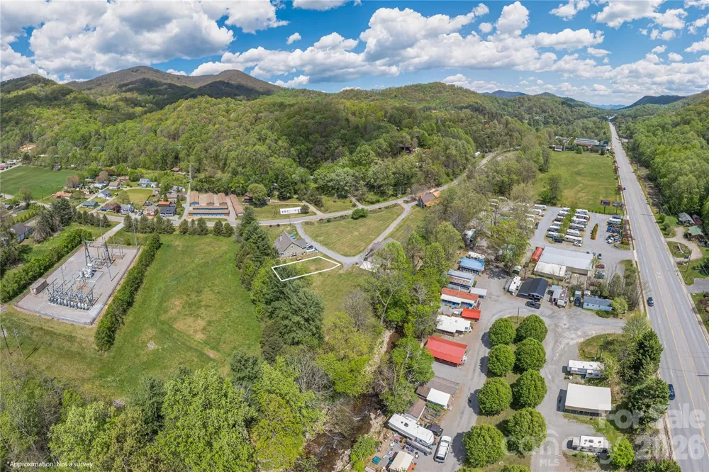 600 Sophie Road Maggie Valley, NC 28751