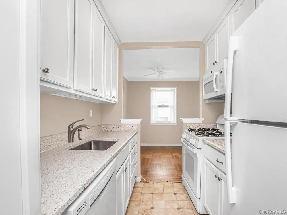 415 Gramatan Avenue #1C Mount Vernon, NY 10552