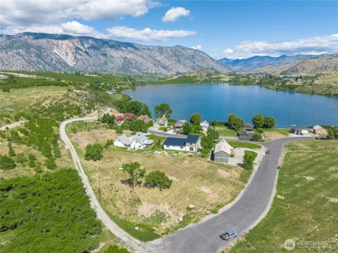 220 Roses Lake Drive