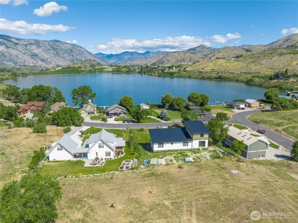 220 Roses Lake Drive Manson, WA 98831
