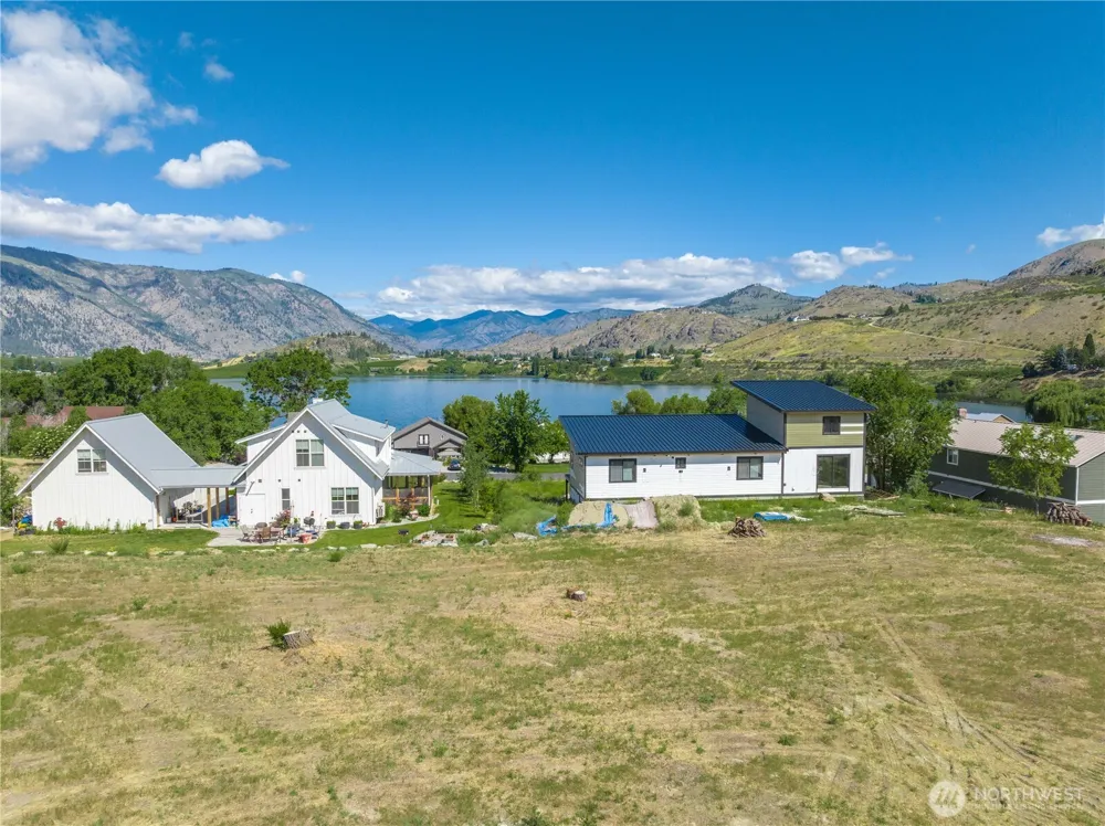 220 Roses Lake Drive Manson, WA 98831