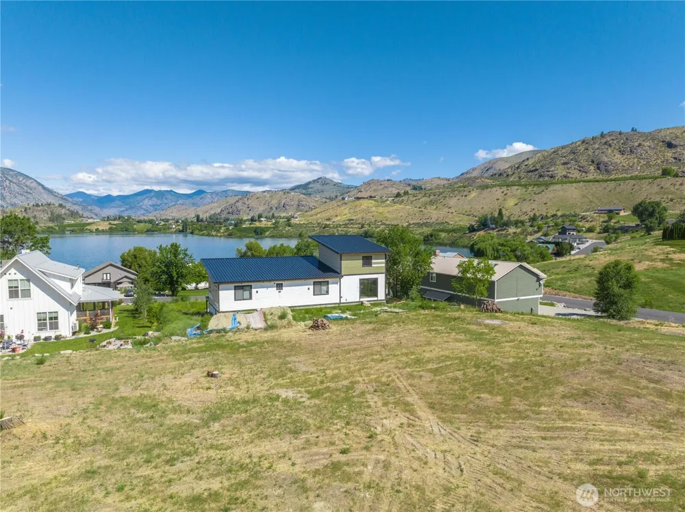 220 Roses Lake Drive Manson, WA 98831