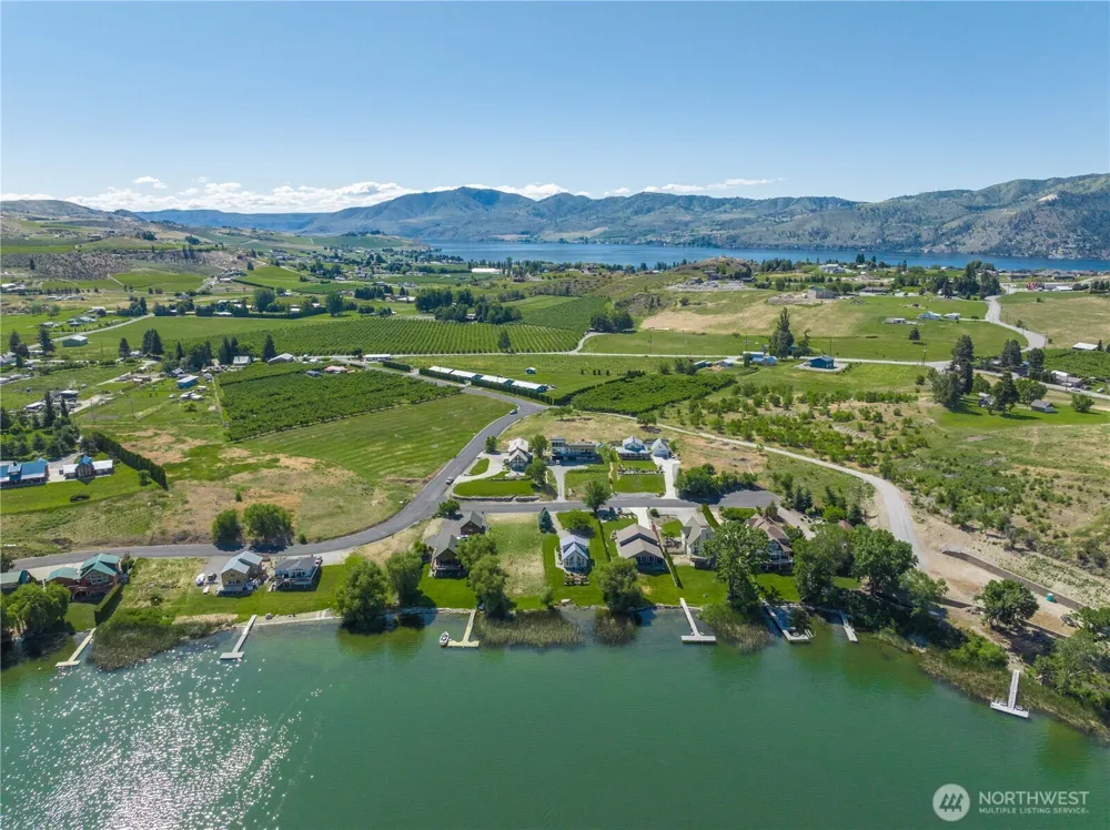 220 Roses Lake Drive Manson, WA 98831