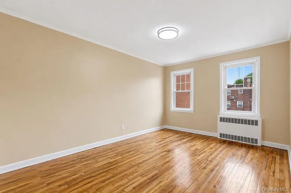 6916 Fresh Meadow Lane Fresh Meadows, NY 11365