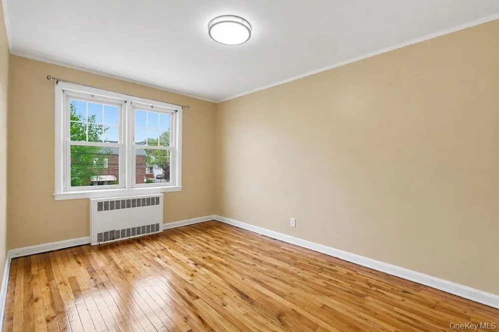 6916 Fresh Meadow Lane Fresh Meadows, NY 11365