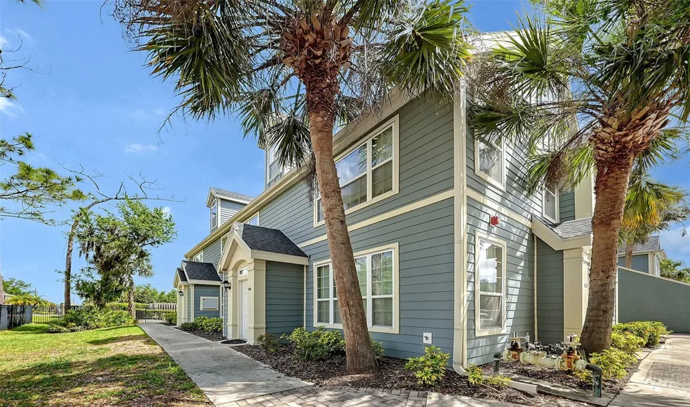 5501 ROSEHILL ROAD #105 Sarasota, FL 34233