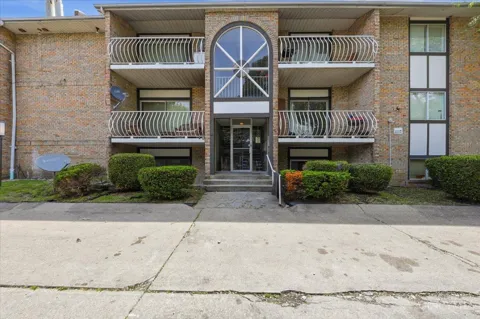 2435 Montana Avenue #11
