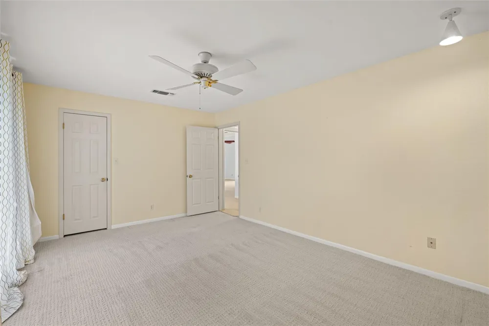 315 E Fannin Street La Grange, TX 78945
