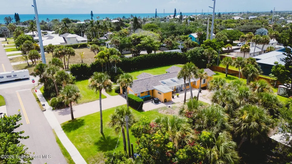702 Oak Street Melbourne Beach, FL 32951