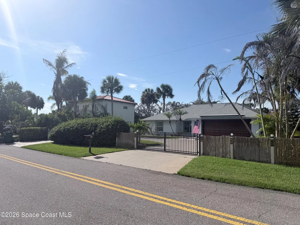 702 Oak Street Melbourne Beach, FL 32951