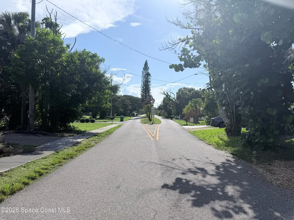 702 Oak Street Melbourne Beach, FL 32951