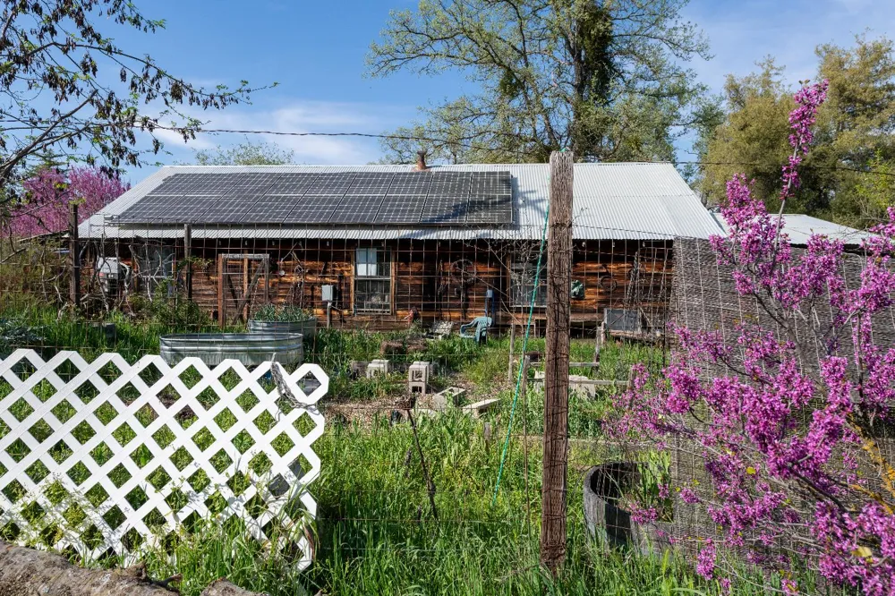 42655 Highway 49 Ahwahnee, CA 93601