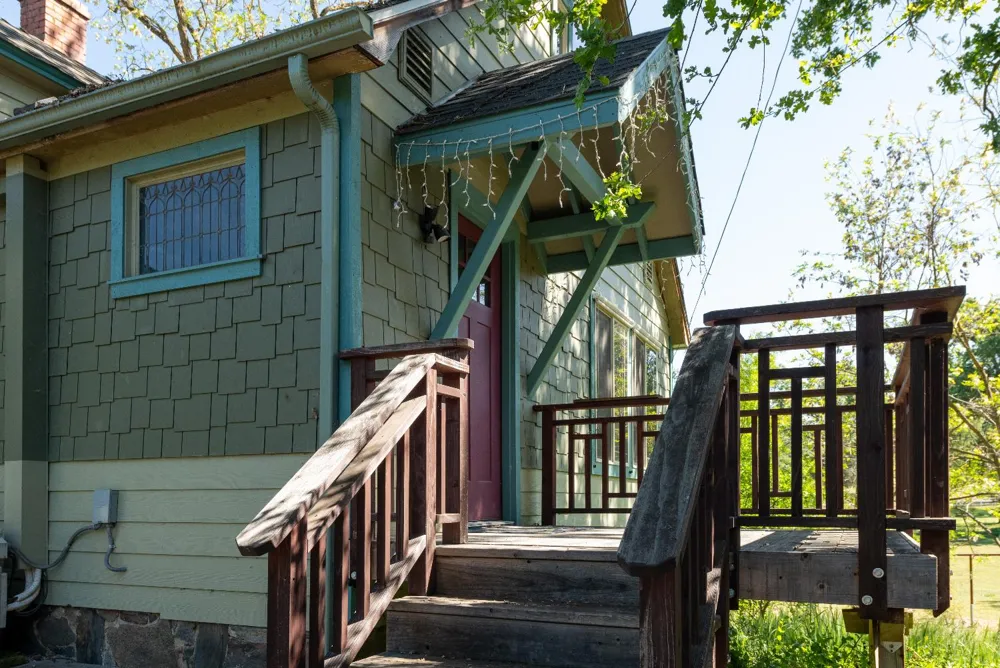 42655 Highway 49 Ahwahnee, CA 93601