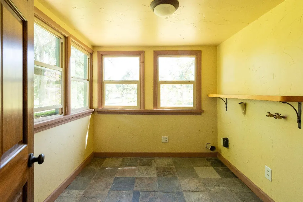 42655 Highway 49 Ahwahnee, CA 93601