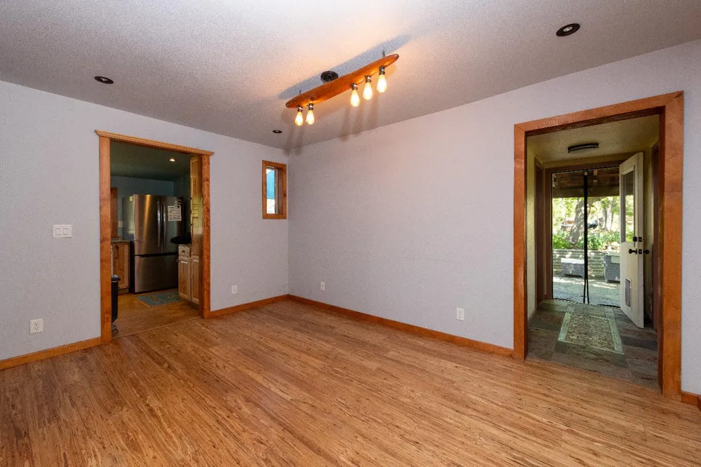 42655 Highway 49 Ahwahnee, CA 93601